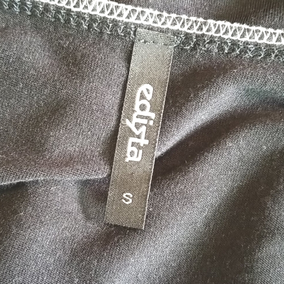 Edista Short Sleeve Embellished Blouse - Picture 4 of 6